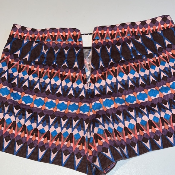 J. Crew size 6 purple & pink  Aztec print shorts with pockets and back ziip - Picture 10 of 15